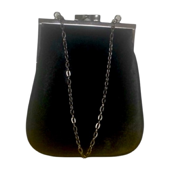 American Eagle Outfitters Handbags - AMERICAN EAGLE OUTFITTERS EVENING PURSE